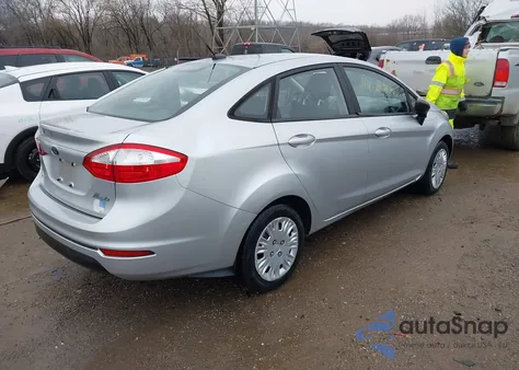 2016 Ford Fiesta S z USA, uszkodzony, nr VIN 3FADP4AJ0GM128554